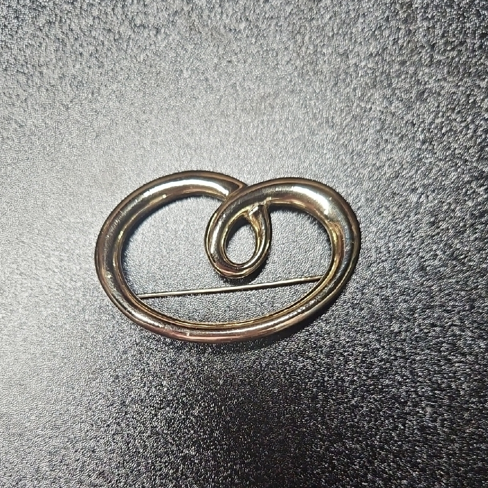 🟢Elegant Gold Heart Brooch🟢
